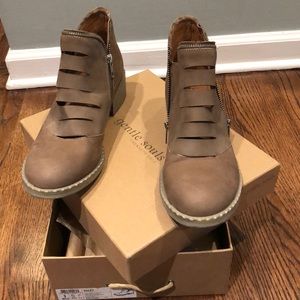 Gentle Souls Kenneth Cole Bailey sz9 Booties Shoes
